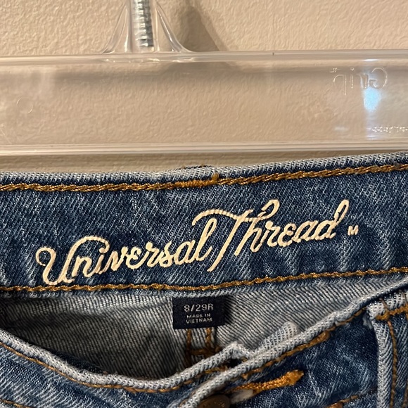 Distressed Mom Jeans - Universal Thread - 8/29R - Picture 3 of 3
